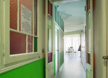 Felipe Ii Hostel *