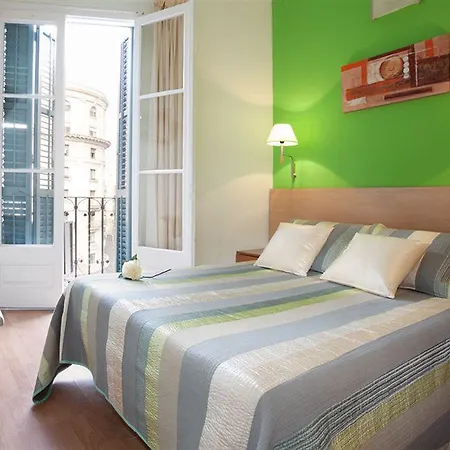 Hostal Felipe Ii *