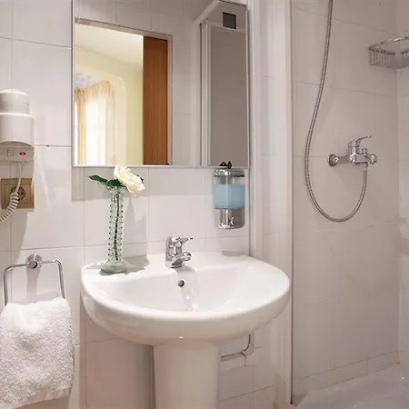 Hostal Felipe Ii Barcelona