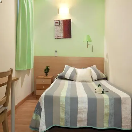 Felipe Ii Hostal Barcelona
