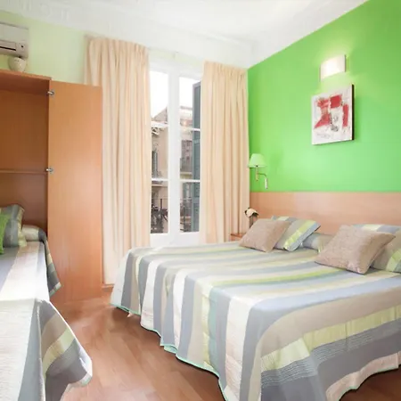 Hostal Felipe Ii *